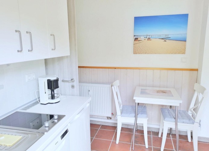 Obj  47 Ferienbungalow für 2 Personen WLAN Terrasse ca 300 m zum Strand