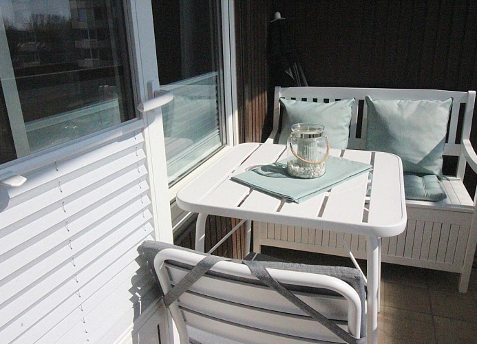 Obj. 36, 2 Personen, strandnah, WLAN Balkon Schwimmbad und Sauna 3 TV