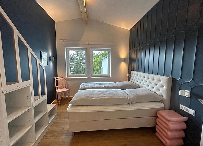 Panorama Premium Suite XL im Ferienhaus Urban mit Meerblick Sauna Strandkorb für 8 Erwachsene und 2 Kinder ab 3 J. 