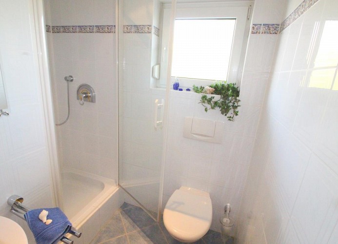 EG: Duschbad /WC