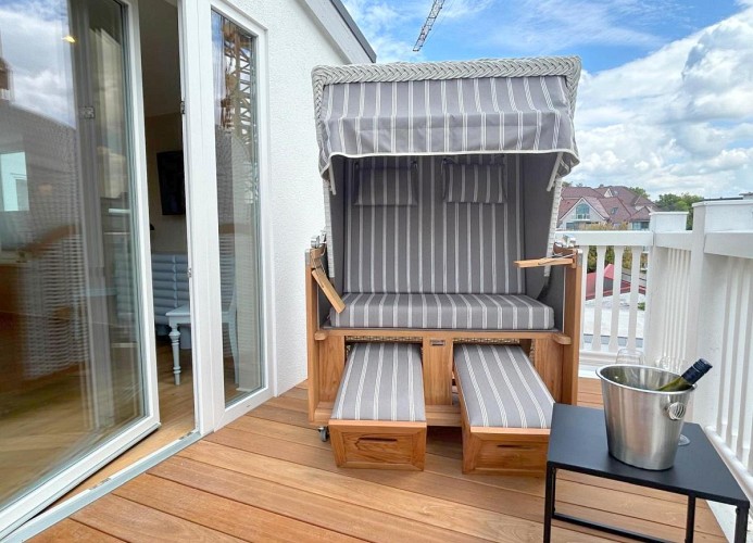 Panorama Suite XL im Ferienhaus Urban mit Meerblick Strandkorb für bis zu 10 Personen