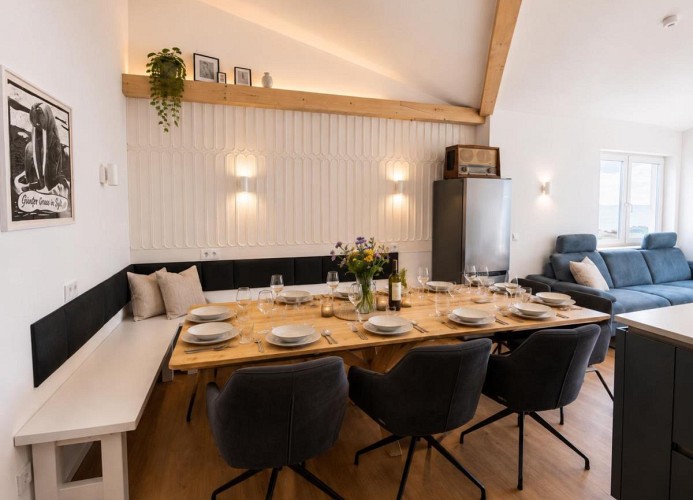 Panorama Premium Suite XL im Ferienhaus Urban mit Meerblick Sauna Strandkorb für 8 Erwachsene und 2 Kinder ab 3 J. 