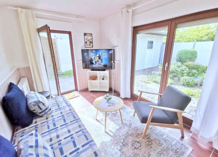Obj  47 Ferienbungalow für 2 Personen WLAN Terrasse ca 300 m zum Strand