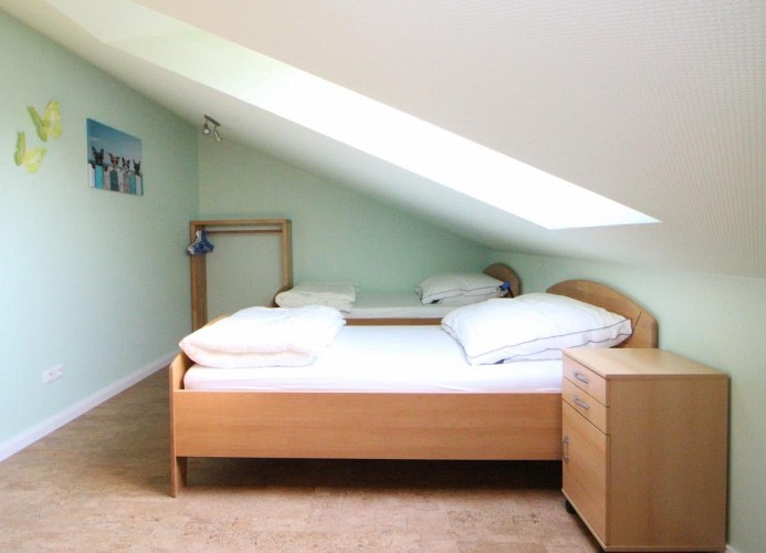 1.OG: 3.Schlafzimmer mit 2 Einzelbetten