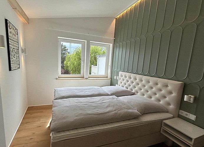 Panorama Premium Suite XL im Ferienhaus Urban mit Meerblick Sauna Strandkorb für 8 Erwachsene und 2 Kinder ab 3 J. 