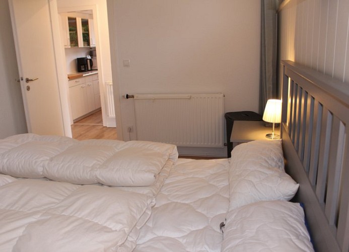 Foehrenhus  Ferienbungalow in ruhiger Lage für 4 Personen WLAN Terrasse Strandkorb und Hund