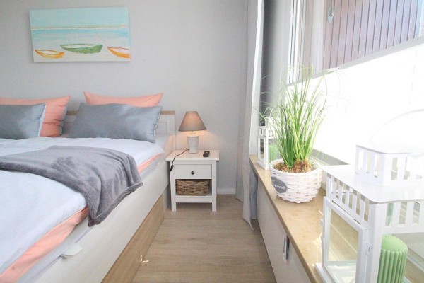 Obj. 36, 2 Personen, strandnah, WLAN Balkon Schwimmbad und Sauna 3 TV
