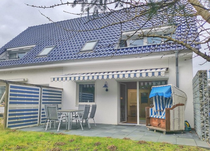 Obj 87 Familiy Ferienhaus für 2 bis 6 Personen 100 m zum Strand Garten