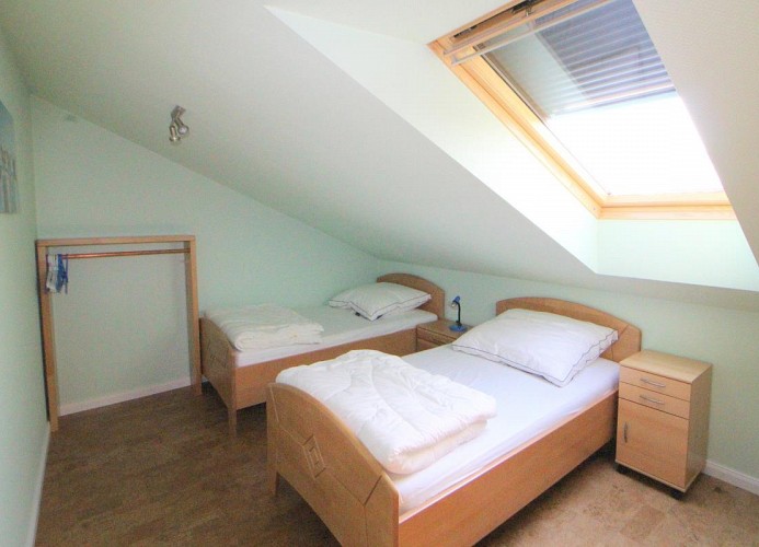 1.OG: 3.Schlafzimmer mit 2 Einzelbetten