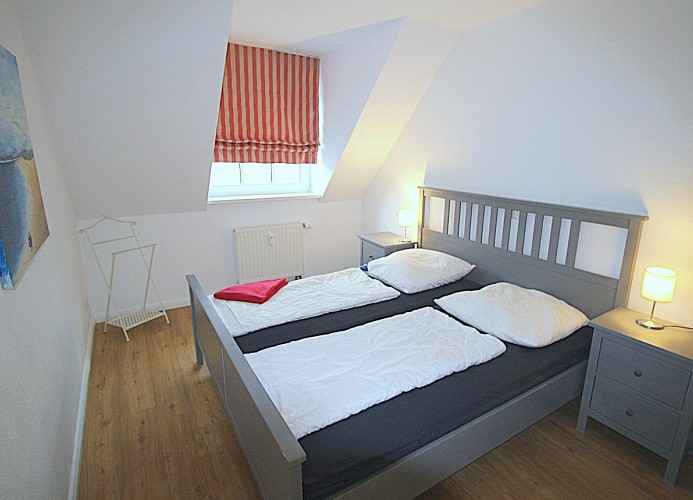 Obj. 74, 2-5 Pers. + 1 Kleinkind, strandnah, Balkon,WLAN, Hund